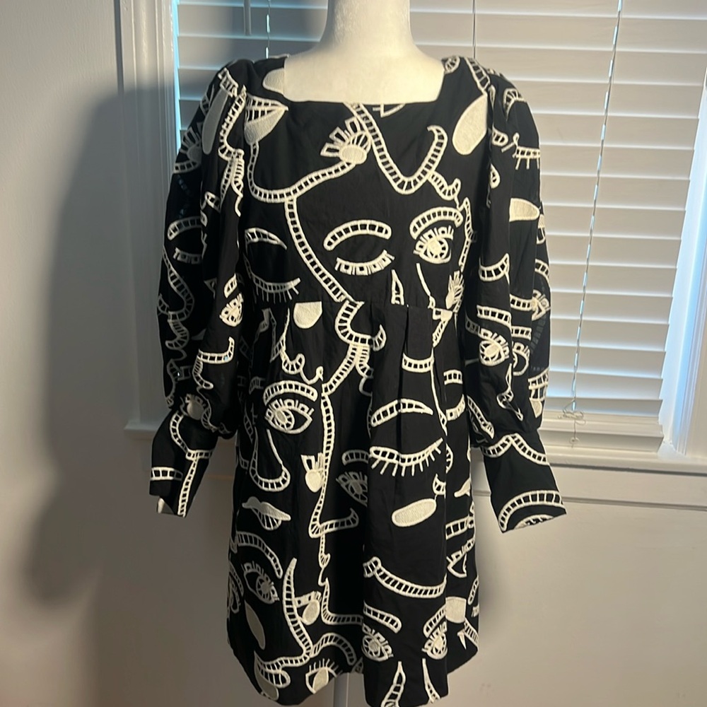 Farm Rio Richelieu Faces Black Neckline Mini Dress - Picture 3 of 9